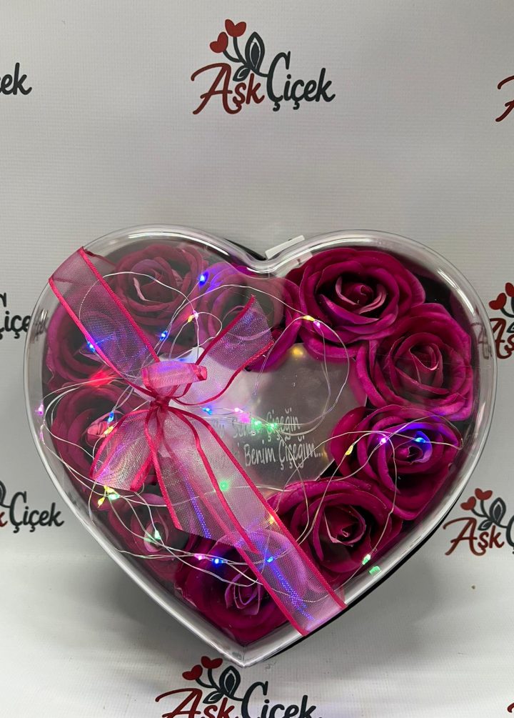 Bu Senin Çiçeğin,Aynadaki Benim Çiçeğim.