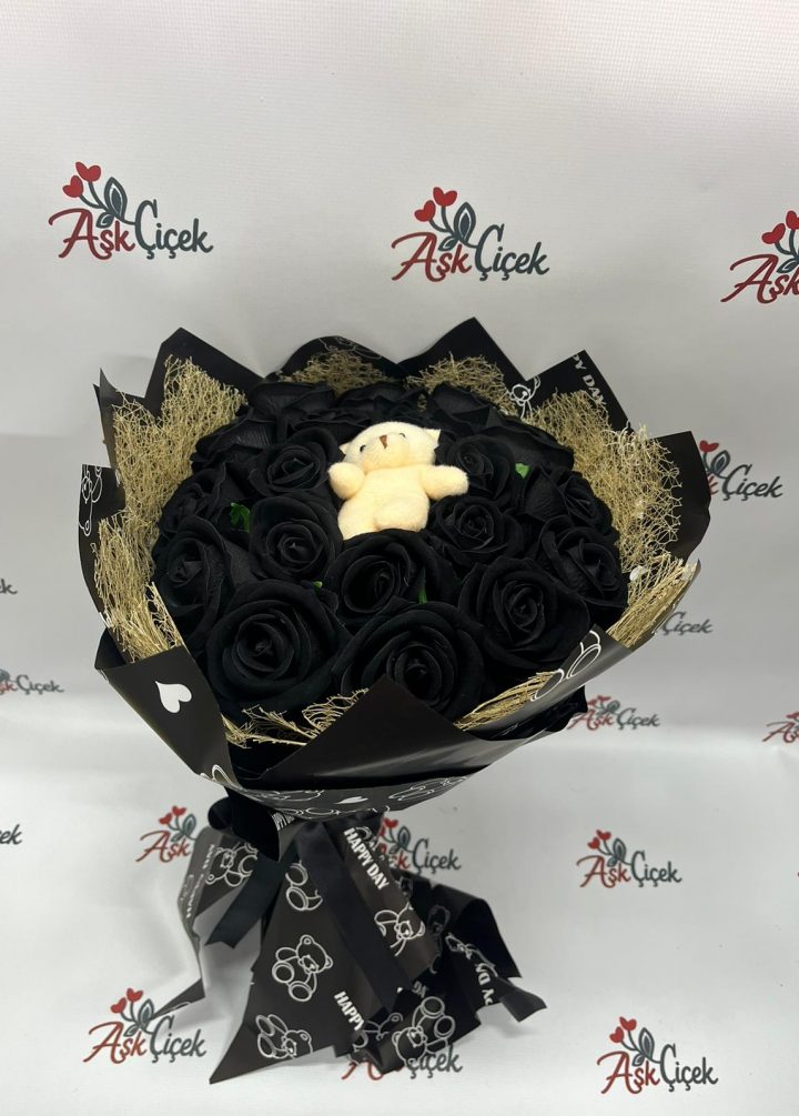 21’li Siyah Yapay Gül