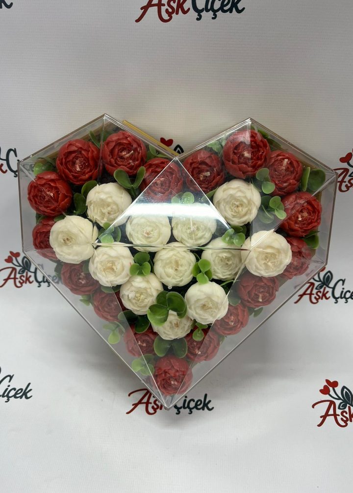 Kalp Kutuda Şakayıklı Kokulu Mum